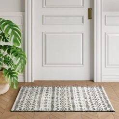 Diamond Printed Accent Aztec Rug Black - Opalhouse™